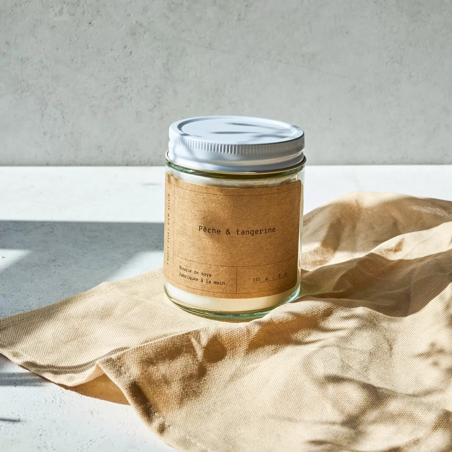 Trois fois par jour Bougie De Soya - Peche & Tangerine Sale