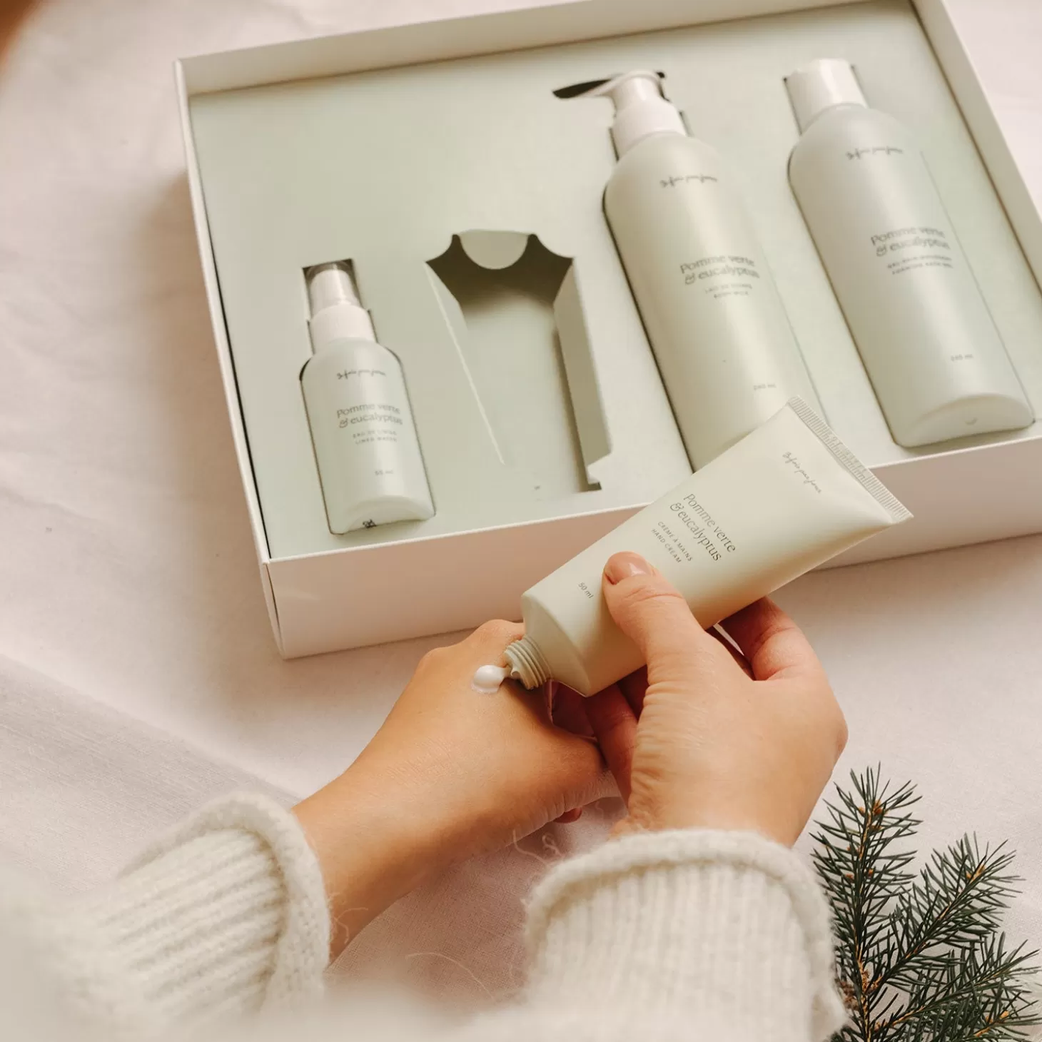 Trois fois par jour Coffret | Produits De Soins — Pomme Verte & Eucalyptus Hot