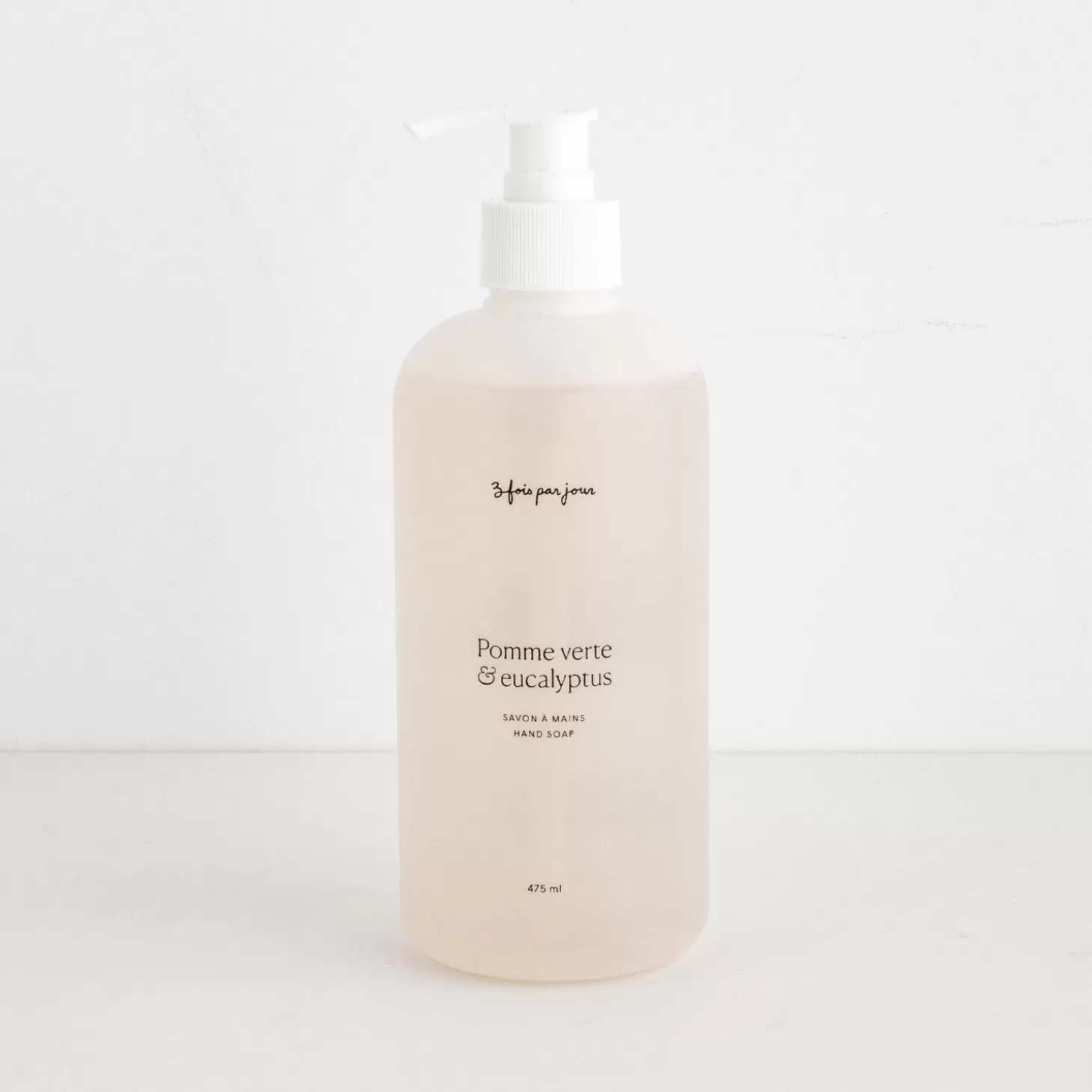 Trois fois par jour Savon A Mains — Pomme Verte & Eucalyptus Flash Sale